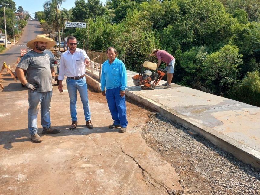 Reforma na passarela da Planalto deve ficar pronta na próxima semana